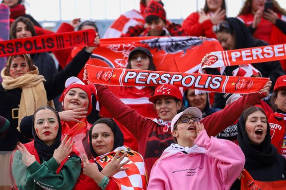 مجوز در آخرین دقایق صادر شد؛ حضور زنان در بازی ذوب آهن و پرسپولیس، البته فقط ۳۶۴ نفر