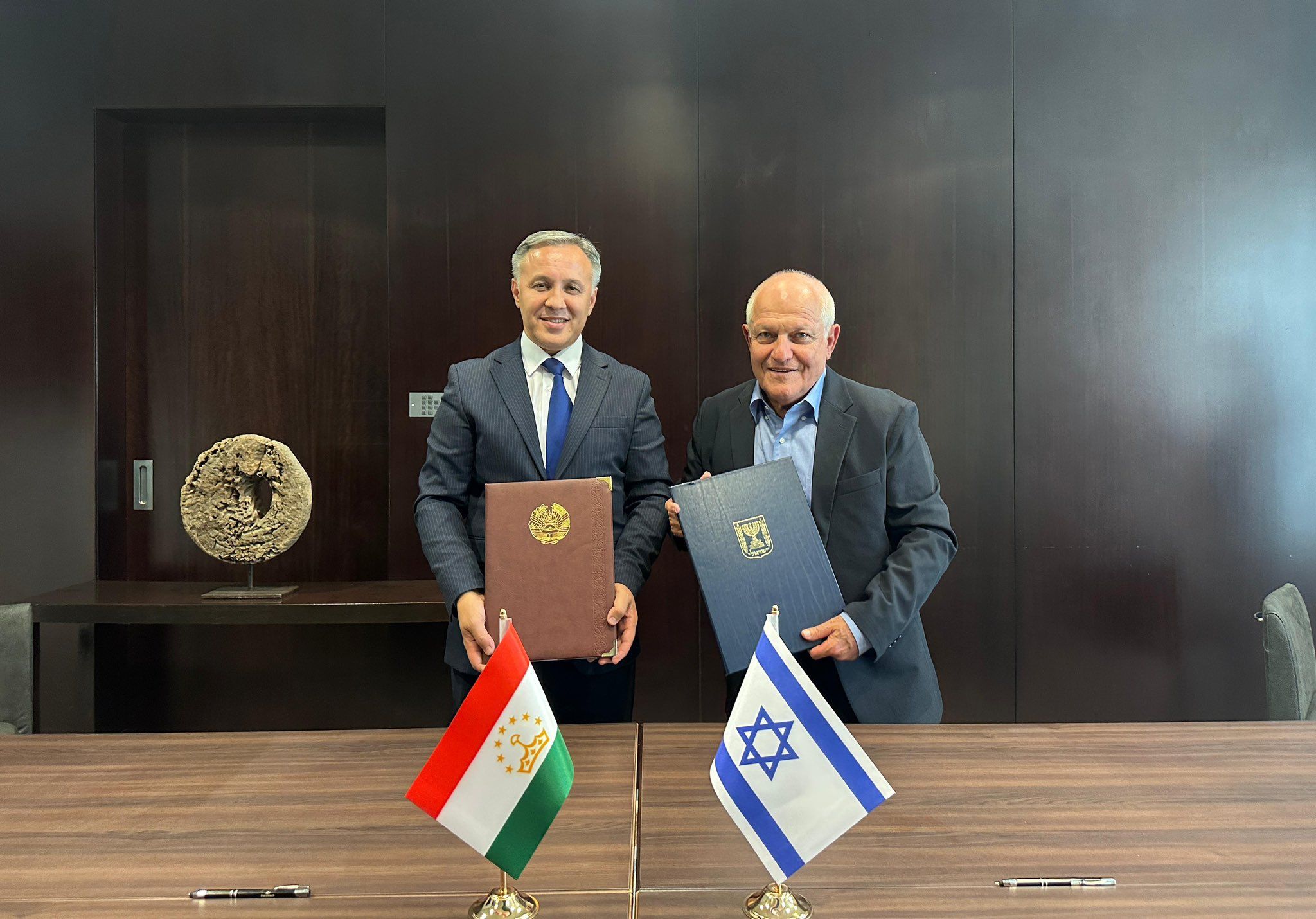 سفر تاریخی وزیر اسرائیلی به تاجیکستان و افزایش نفوذ اسرائیل در اطراف ایران