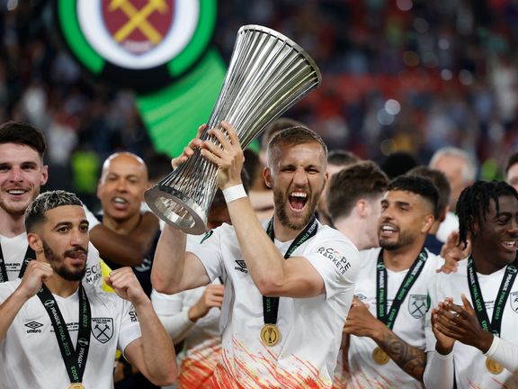 وستهم ۲- ۱ فیورنتینا؛ نماینده انگلستان قهرمان لیگ کنفرانس اروپا شد