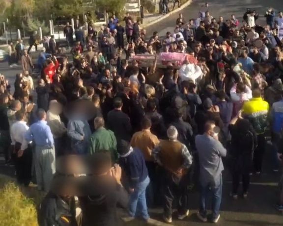 People Take To Streets In Kurdish City, Take Control Of Governor’s Office