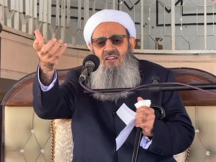 زعيم أهل السنة في إيران: أحكام الإعدام غير شرعية.. والقضاة يتعرضون لضغوط