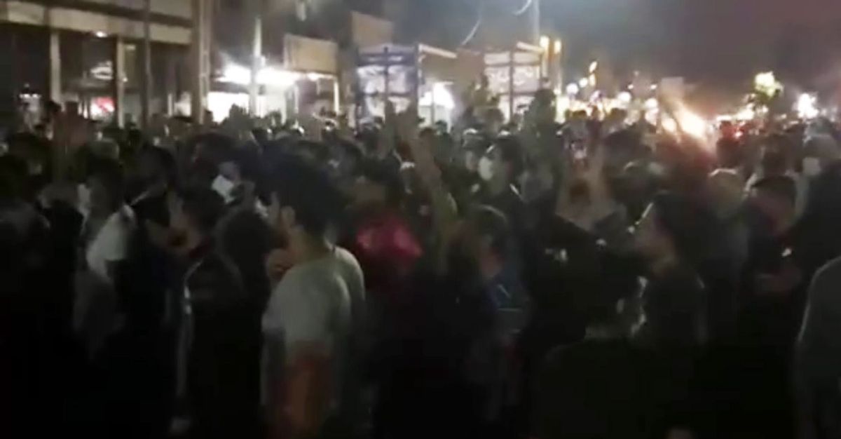 ادامه اعتراضات در ایران؛ اعتراف اجباری برای بسیجی‌سازی کشته‌شدگان