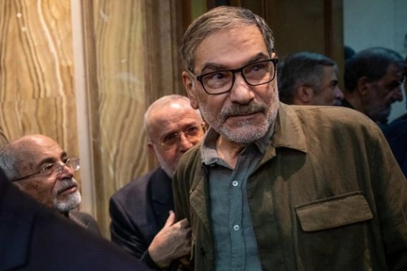 کشتی جمهوری اسلامی را سوراخ نکنید!