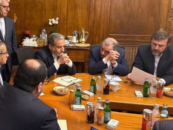 مقام کاخ سفید: با وجود مخالفت رسمی، تهران سیگنالهایی از تمایل به ادامه مذاکرات فرستاده