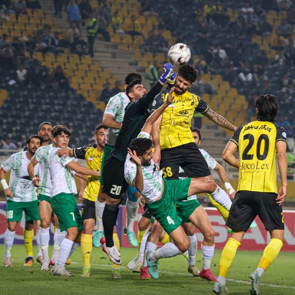 سپاهان ۰-۰ ذوبآهن؛ دربی اصفهان نه گل داشت، نه برنده