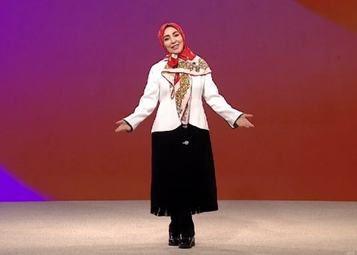 Iranian TV Host's Attire Aims At Voter Attraction Ahead of Elections 