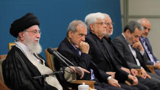 Iran's diplomatic feints come up short as economy flashes red