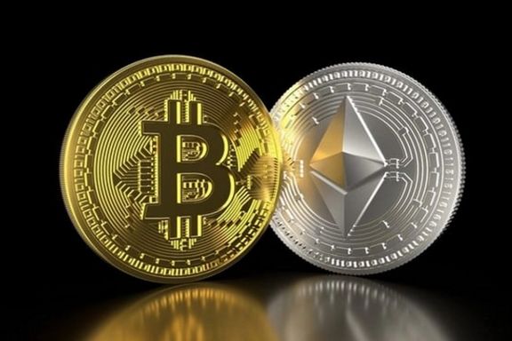 Bitcoin and Ether cryptocurrencies fall after China real estate crisis