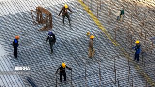 Corruption And Mismanagement Drive Workers To Suicide In Iran