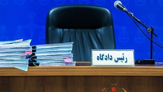 نازنین احمدیپور، نوجوان ۱۶ ساله به شش ماه حبس تعزیری و جزای نقدی محکوم شد