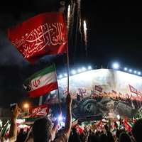 Iran shrugs off US economic war as analysts sound alarm