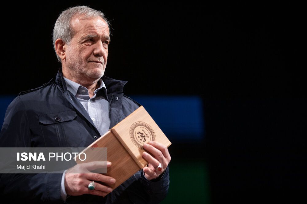 الرئيس الإيراني: نقل العاصمة لم يعد خيارًا بل أصبح إجبارًا