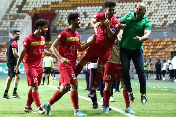 با وجود نارضایتی هواداران، علیرضا منصوریان در فولاد ماندنی شد