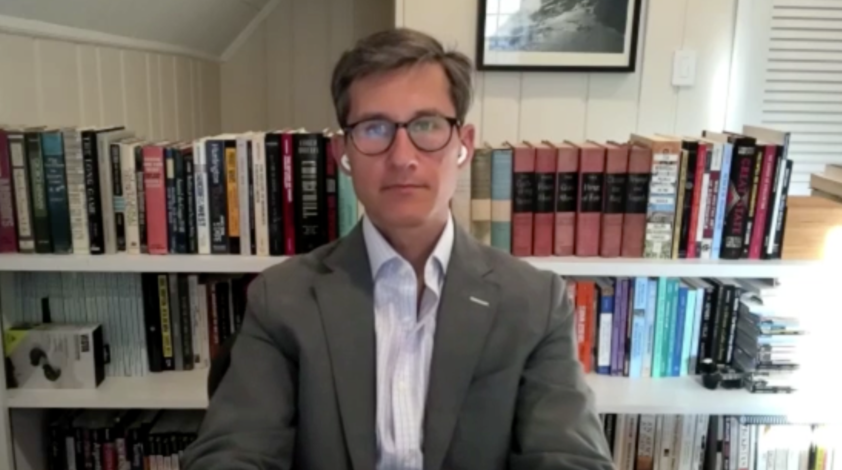 نائب مدير معهد الأمن القومي اليهودي الأميركي يطالب بتدمير المنشآت النووية الإيرانية