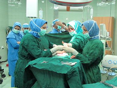 خبرگزاری وابسته به سپاه پاسداران خواستار ساخت بیمارستانهای تماما زنانه در هر استان شد