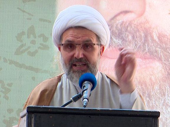 امام جمعه تبریز: سلبریتیهای حقیر برای اوکراین توییت و استوری گذاشتند و شمع روشن کردند