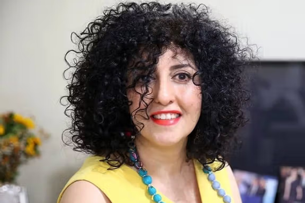 مشيرة إلى القمع والفساد والاستبداد.. محمدي: الحرب في إيران لم تتوقف والنظام يحارب الشعب