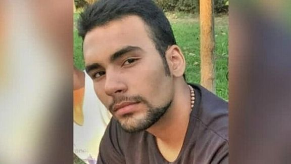 Nearly 400 Iranian Figures Urge An End To Execution Of Protesters