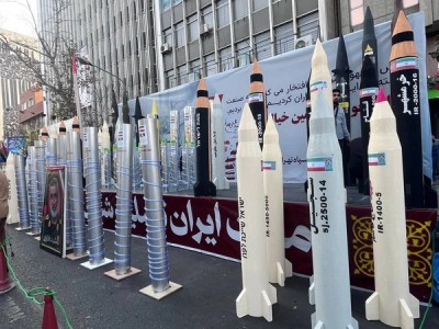 Iran signals possible nuclear policy shift, threatens US retaliation