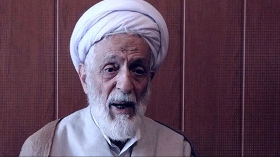 عضو جامعه روحانیت مبارز: حرف خامنهای درباره ارتباط با آمریکا اگر و مگر ندارد