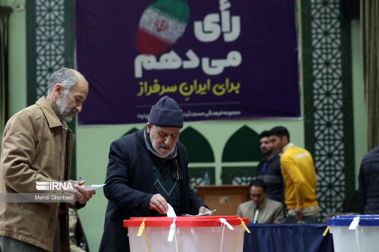 بعد الفشل أمام "بزشكيان".. خلافات غير مسبوقة تطفو على السطح بين الأصوليين في إيران