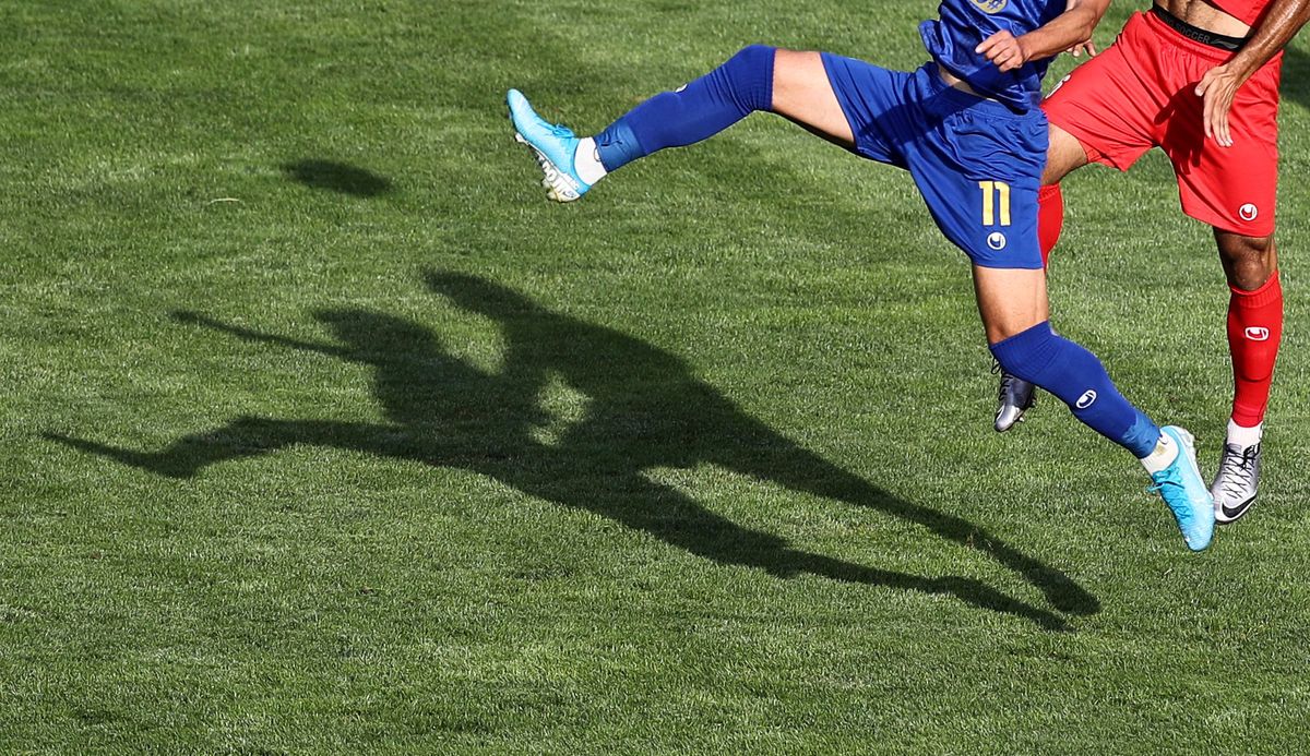 قوانین تازه فوتبال ایران؛ قرارداد دلاری ممنوع، پاداش ممنوع، تمدید و فسخ یکطرفه آزاد!