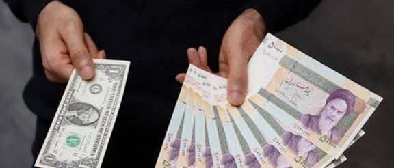 Iranian Officials Clash Over Food Consumption Decline