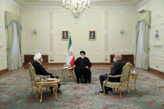 Iran’s President Ebrahim Raisi (center), Parliament Speaker Mohammad-Bagher Ghalibaf (right), and Chief Justice Gholam-Hossein Mohseni-Ejei during a meeting on August 27, 2022
