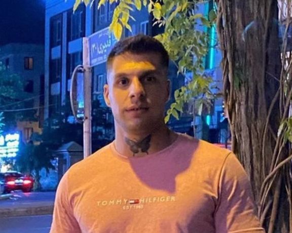 اشکان مروتی، معترض سنندجی به «محاربه» متهم شد