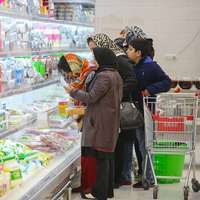 War or government failure? Record inflation fuels political battle in Iran