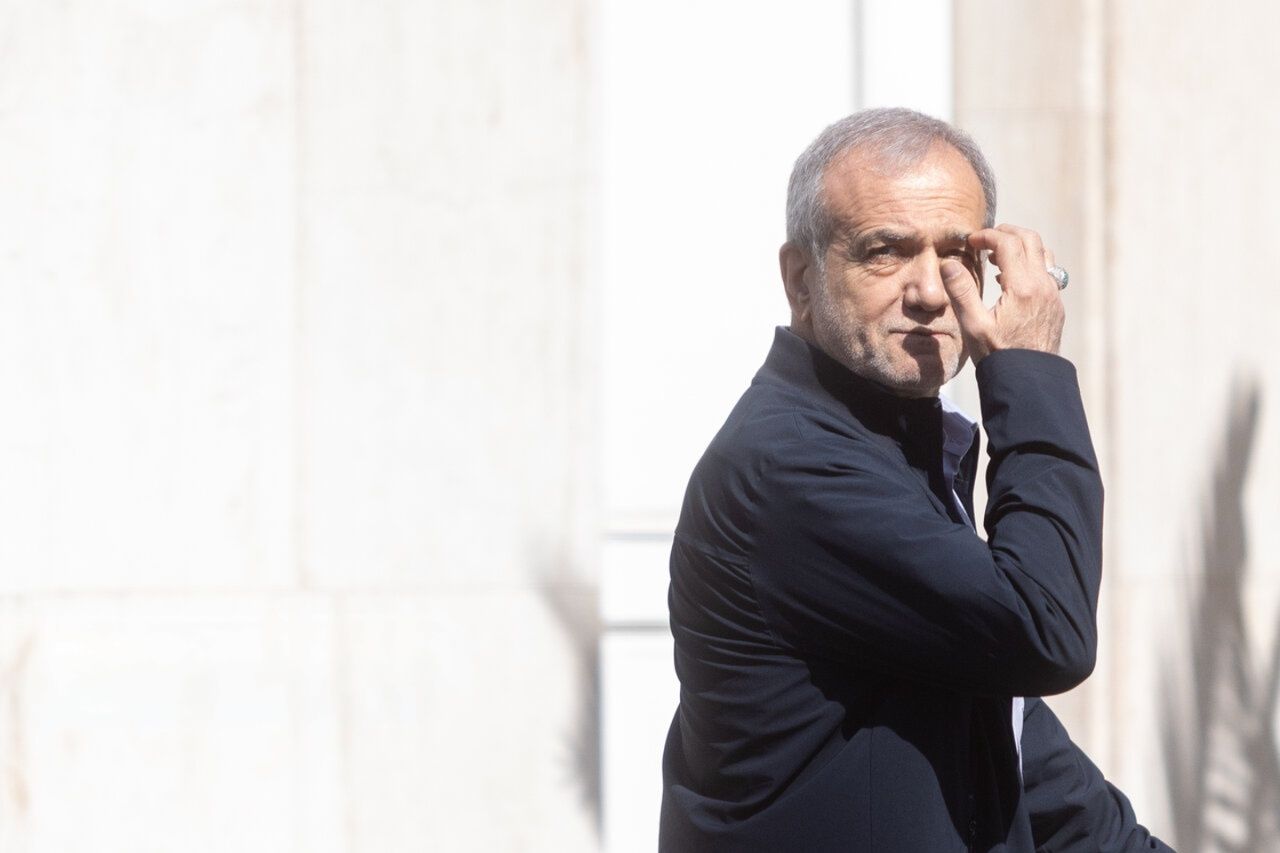 Iran's president Masoud Pezeshkian walks out of a cabinet meeting, Tehran, Iran, October 8, 2025