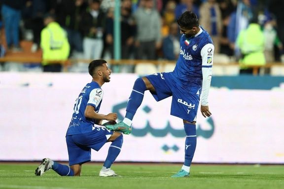 استقلال ۲- ذوبآهن ۰؛ آبیپوشان دست از تعقیب صدر برنمیدارند