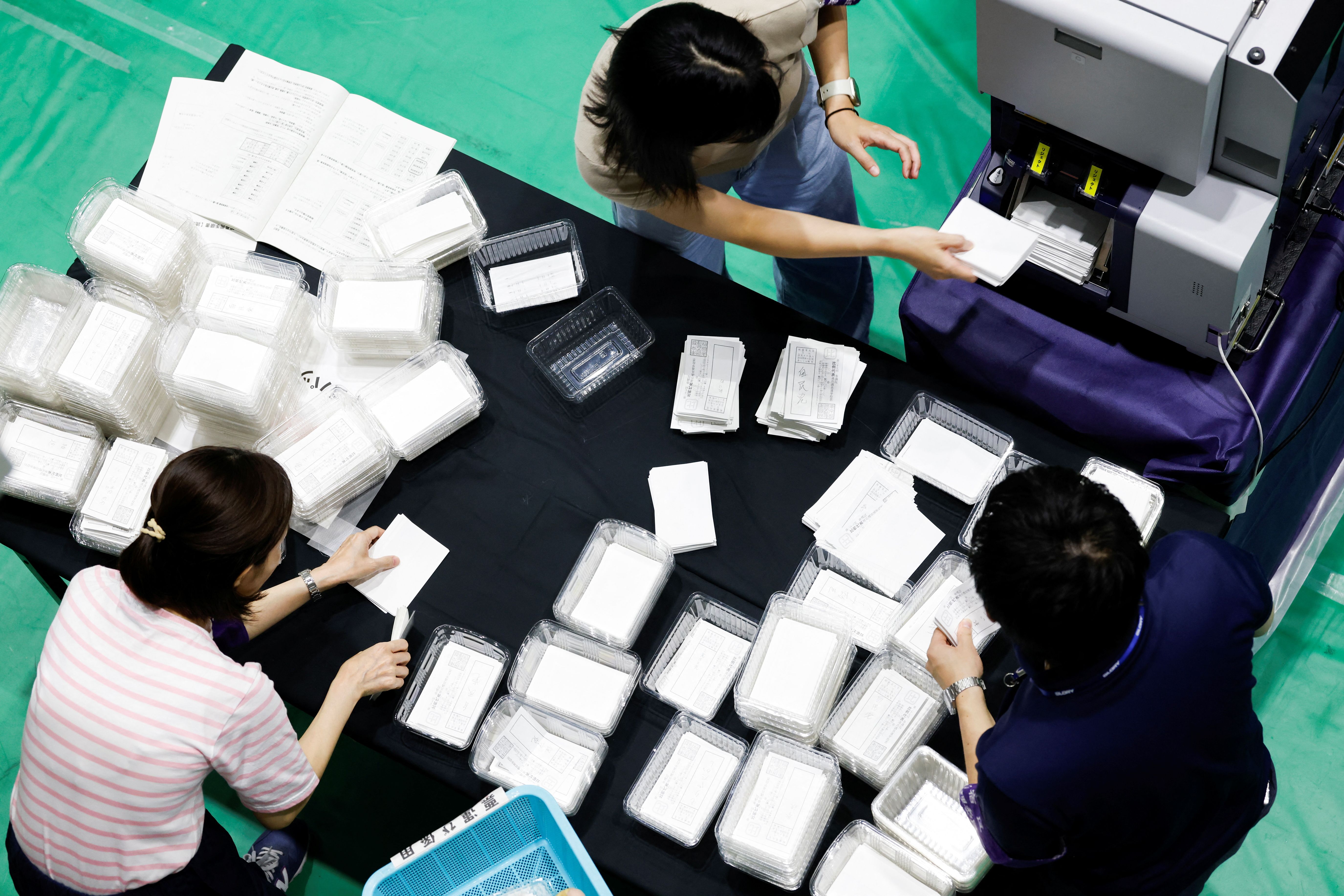 شکست محتمل ائتلاف حاکم ژاپن در انتخابات مجلس علیا