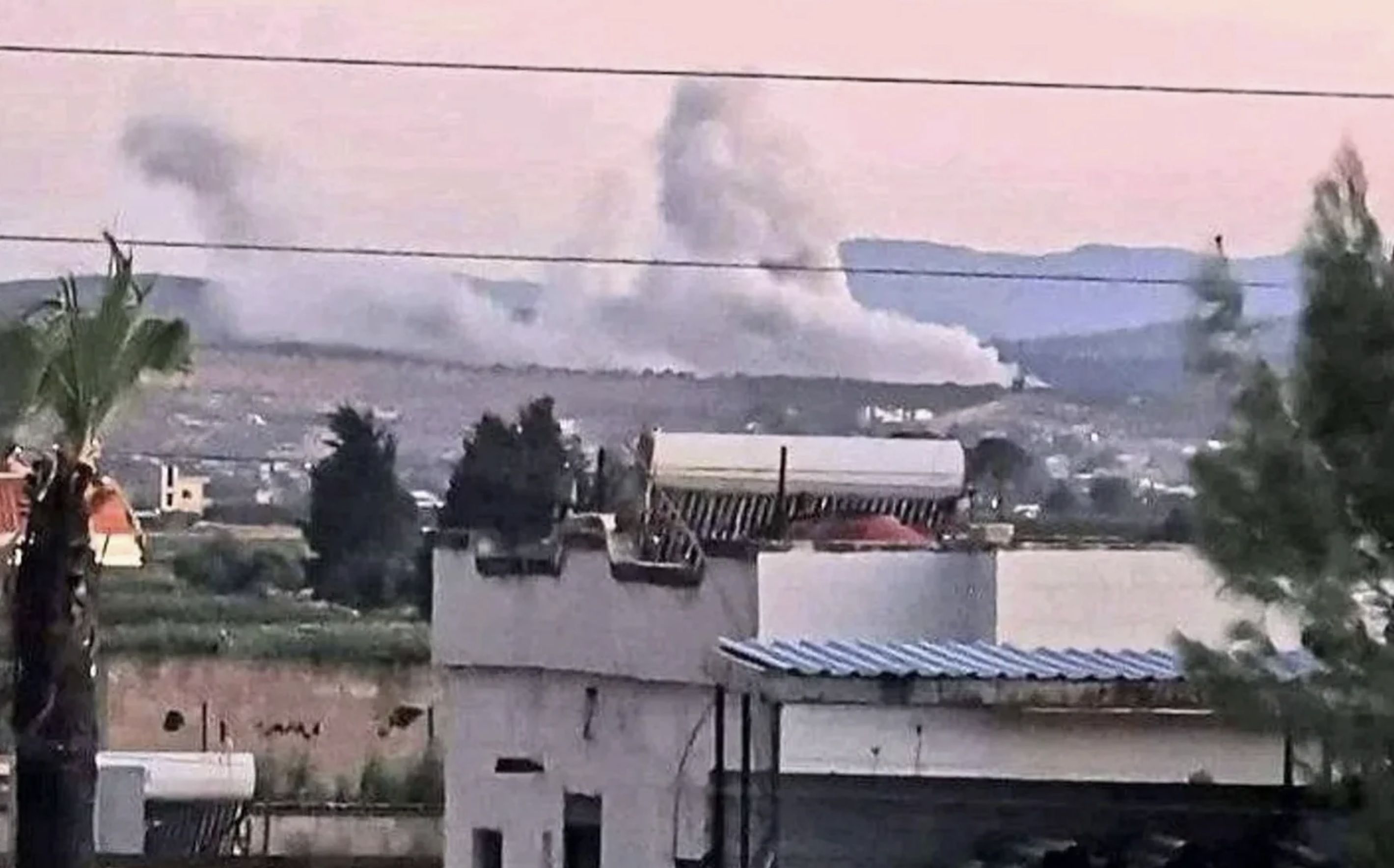 حمله اسرائیل به مواضع و انبارهای تسلیحات شبه‌نظامیان مورد حمایت ایران در سوریه