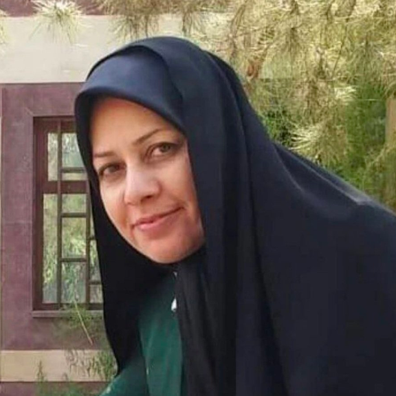 بازداشت فریده مرادخانی فعال مدنی و خواهر زاده علی خامنهای