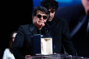 Iran sentences acclaimed filmmaker to prison term on propaganda charge