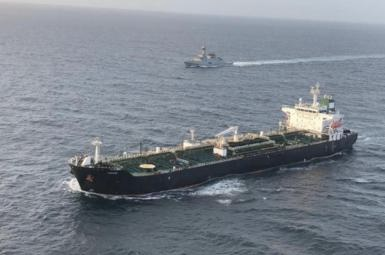 بلومبرگ: نفت‌کش‌های حمل کننده نفت ایران به حمل نفت روسیه روی آورده‌اند