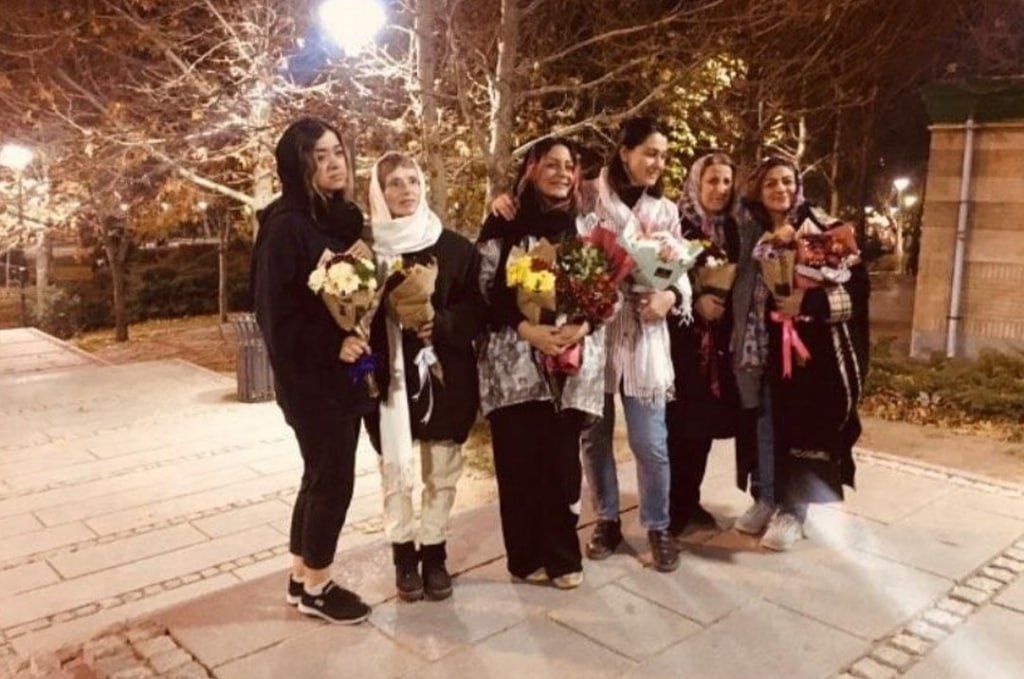 ندا محبی، عاطفه زاهدی، فریده ایوبی، نورا ایوبی، زرین‌دخت احدزاده و ژاله رضایی