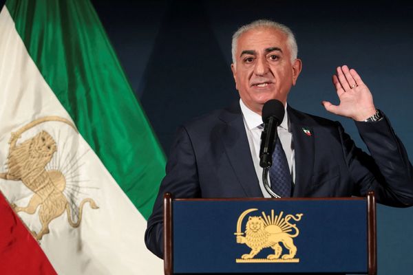 حمایت شاهزاده رضا پهلوی از اعتراضات دانشجویی: هیچ چیز عادی نیست و مبارزه ادامه دارد