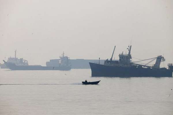 UKMTO warnings show 12 commercial ships attacked in one week