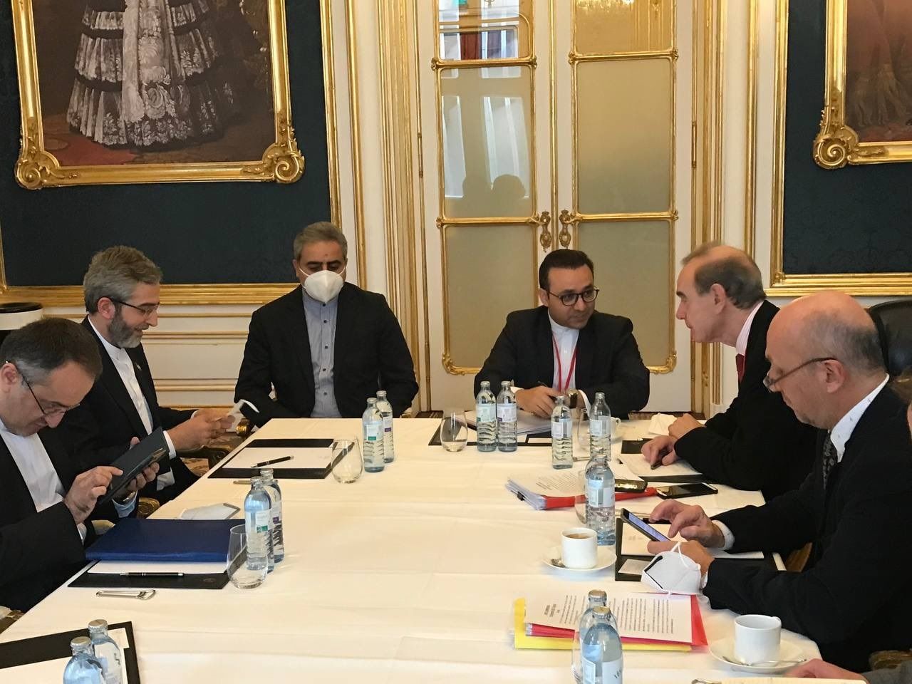 رویترز از موافقت تیم ایران با متن‌های مذاکرات دور قبلی خبر داد؛ ایرنا و تسنیم: جوسازی است