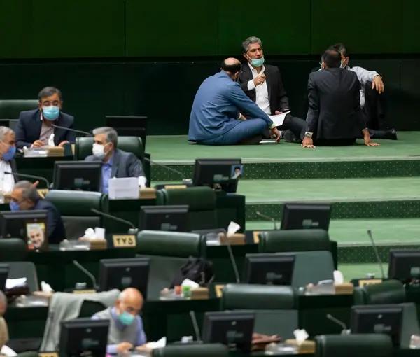 البرلمان الإيراني يشيد بالهجوم الصاروخي للحرس الثوري على أربيل