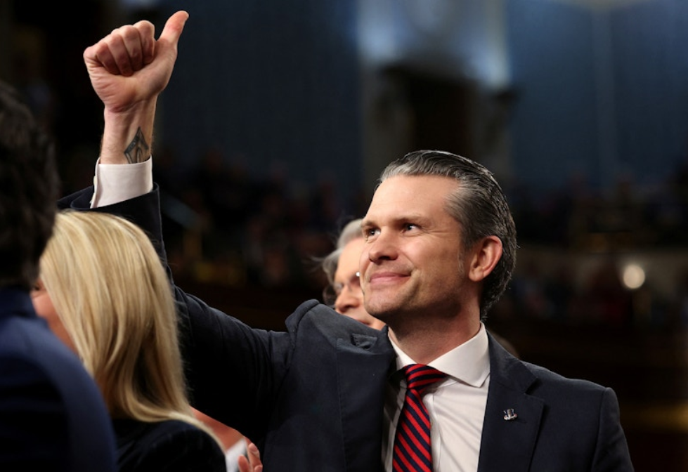 پیت هگست، وزیر دفاع