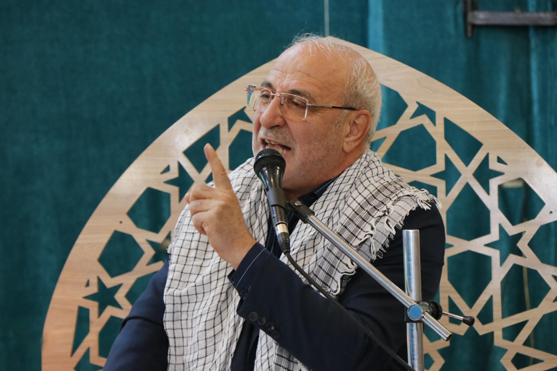 حاجی‌دلیگانی: در صورت عقب‌نشینی عمان، جمهوری اسلامی شرایط تنگه هرمز را تعیین می‌کند