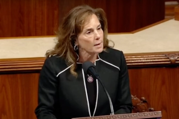 مکلین، قانونگذار جمهوریخواه: همزمان با بیتوجهی بایدن، ایران در حال توطئه است