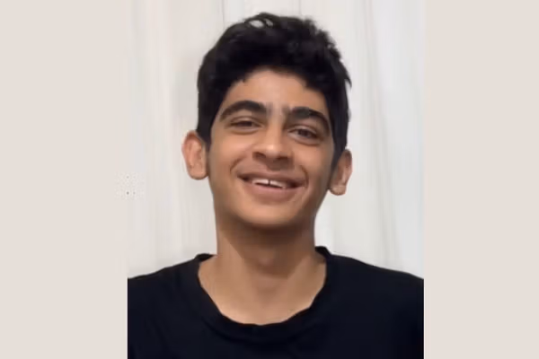 پیکر امیرمحمد شاهکرمی ۱۴ ساله را دو ماه بعد از کشتار دی تحویل خانواده دادند