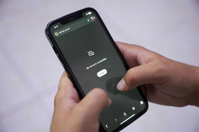 US slams Iran for giving unrestricted internet to officials and loyalists