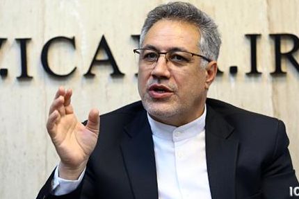 دبیر کمیسیون کشاورزی مجلس: هجوم مردم برای خرید هویج جهت درمان کرونا موجب گرانی آن شد