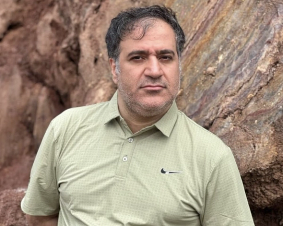 محمودیان، فعال مدنی: در ماتمکده ایران مدعی گفتوگوی تمدنها دستان خونی ولایت را میشویند