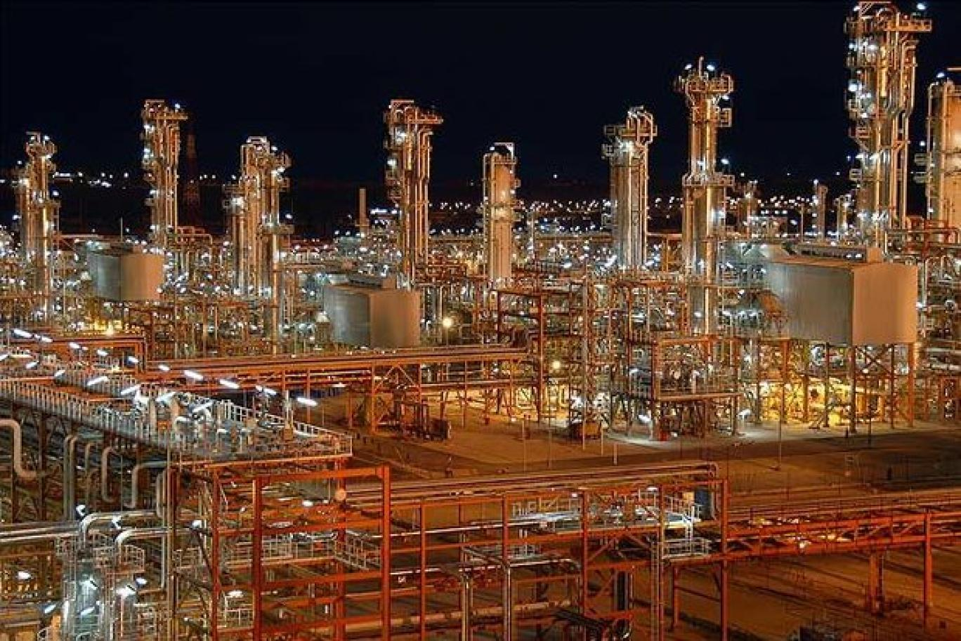 ارتش اسرائیل: چندین هدف در پتروشیمی ماهشهر را هدف قرار دادیم